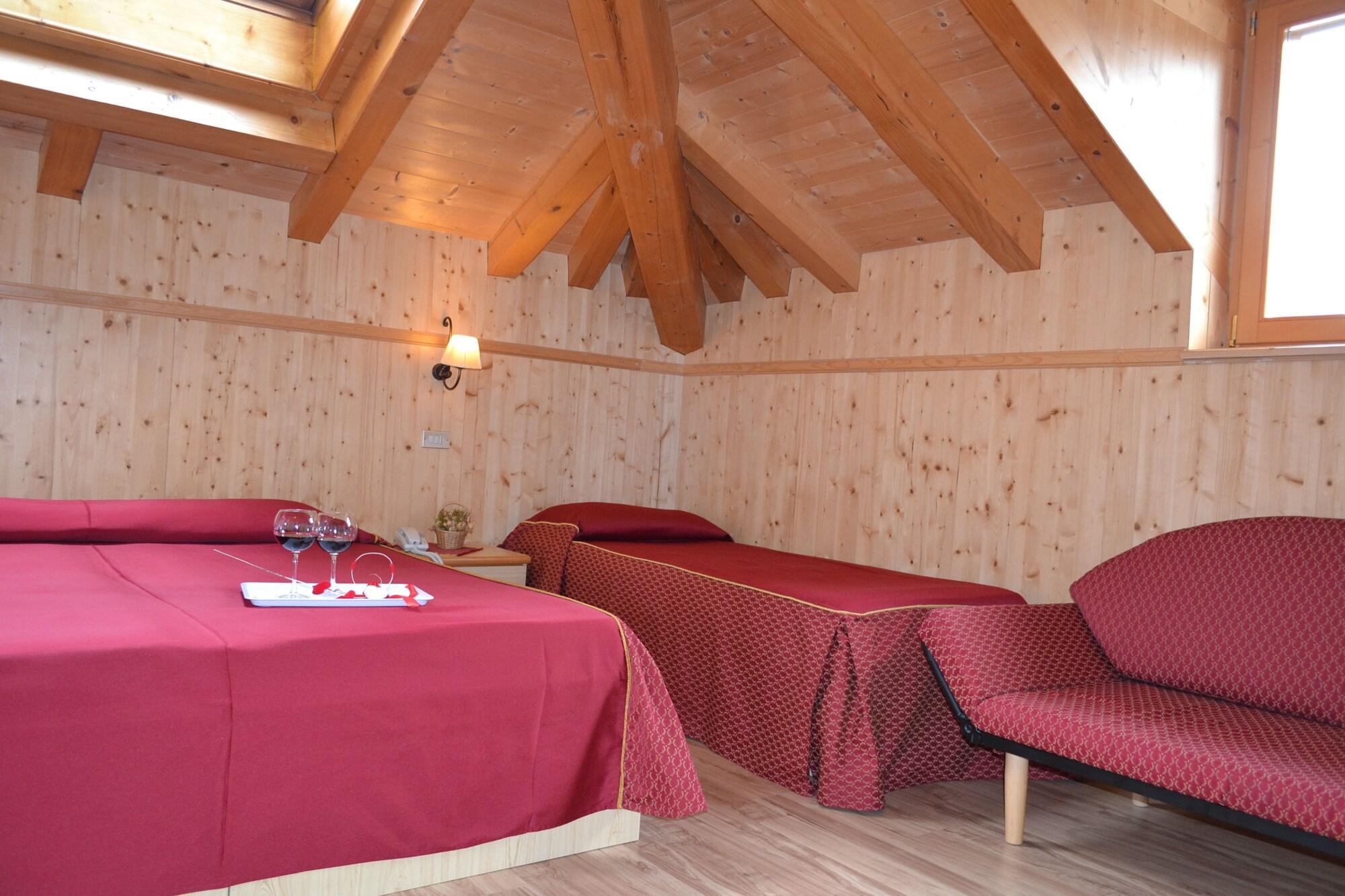 Hotel Corona Карано Экстерьер фото
