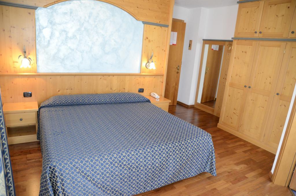 Hotel Corona Карано Экстерьер фото