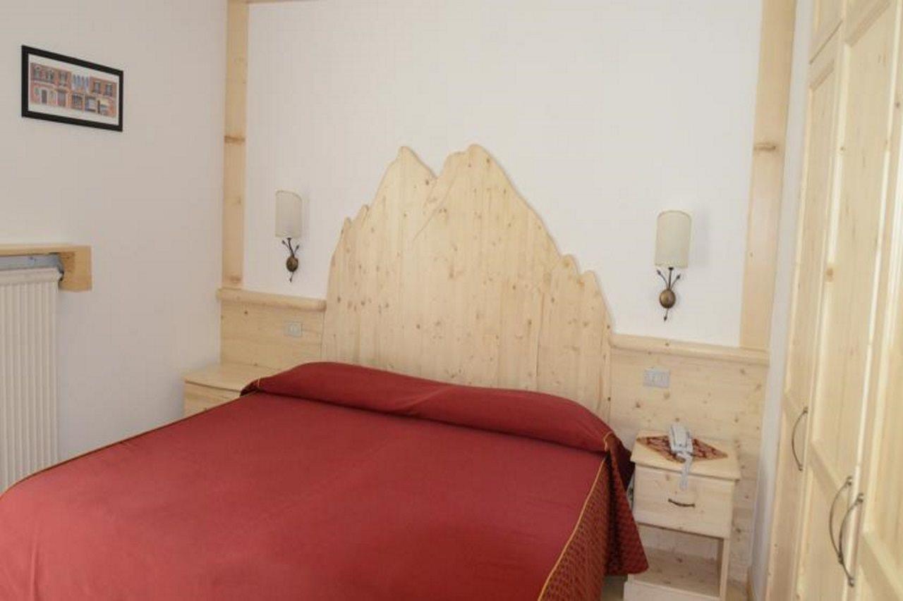 Hotel Corona Карано Экстерьер фото