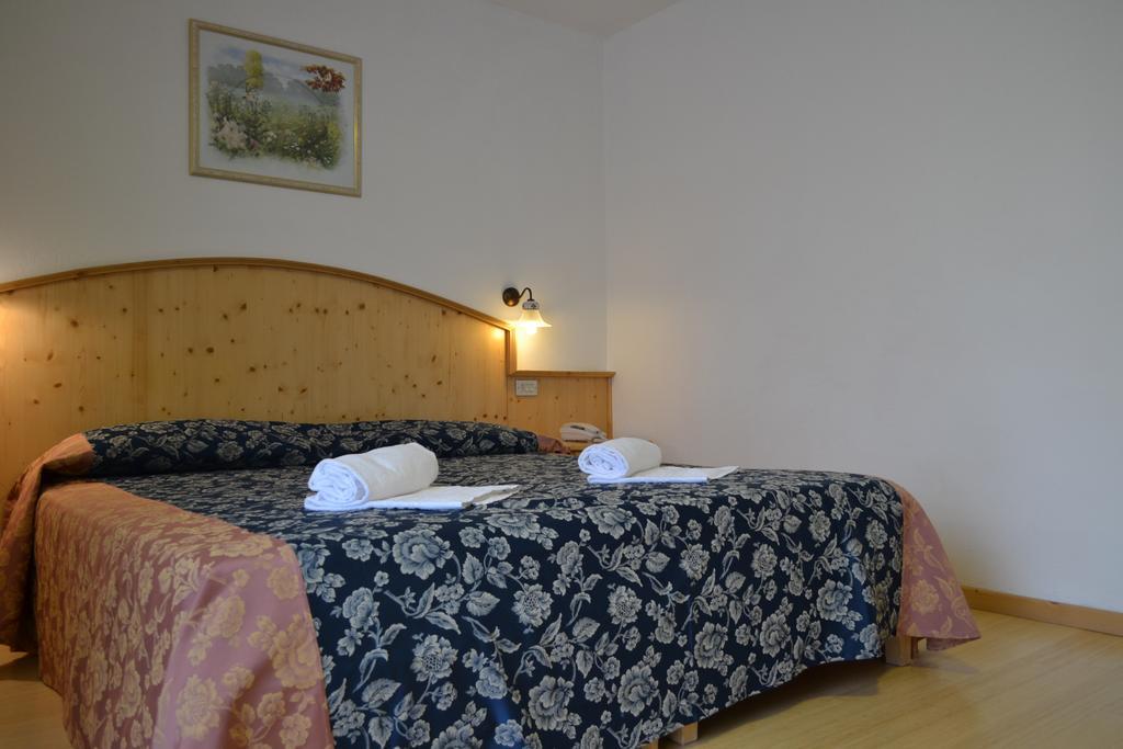 Hotel Corona Карано Экстерьер фото